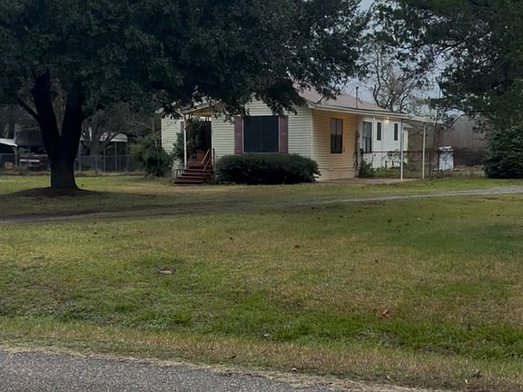 3rd image of 295 Calvin Liner Rd