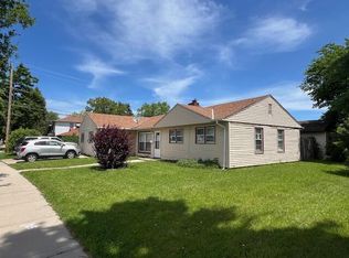 6000 N 38th St #6004, Milwaukee, WI 53209