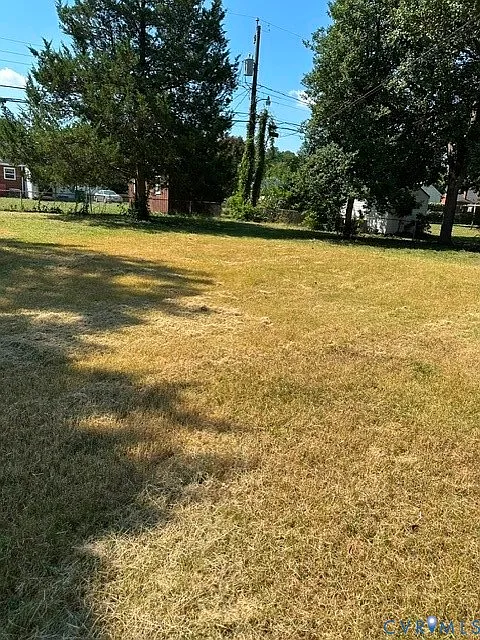 3 bed, 1.5 bath, 1304 sqft, $2,275 — Photo 4