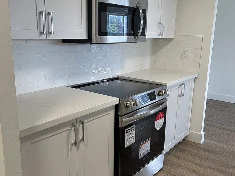 19 Regency Cres — Photo 10