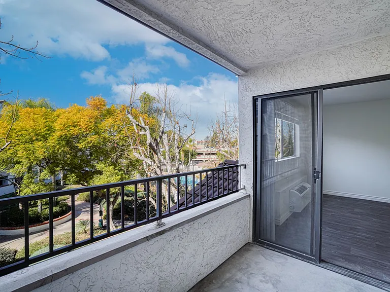 One park Apartments — Photo 60