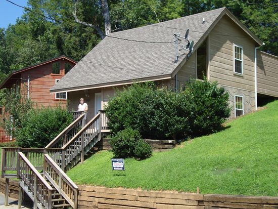 660 Morning Mist Way Gatlinburg Tn Zillow