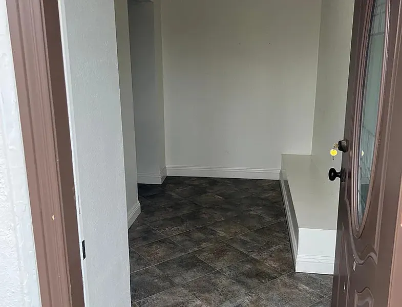 1 bed, 1.0 bath, $1,890 — Photo 2