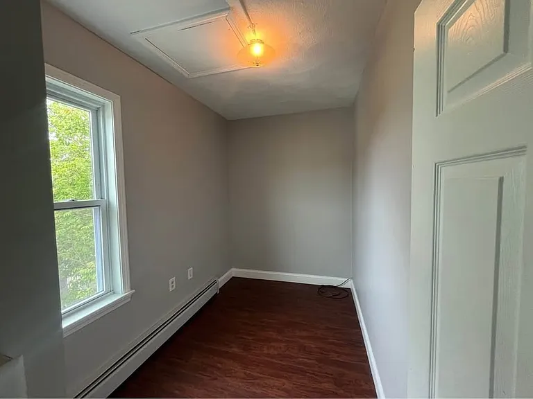 6 Dalton Pl #3 — Photo 7