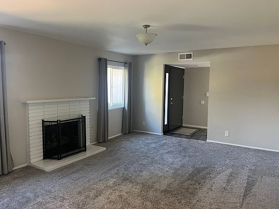 4th image of 499 Los Feliz Dr