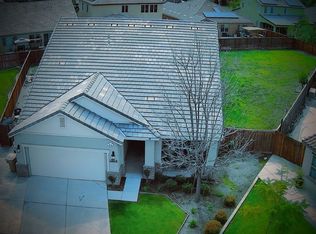 10013 Sentinel Peak Pl, Bakersfield, CA 93311