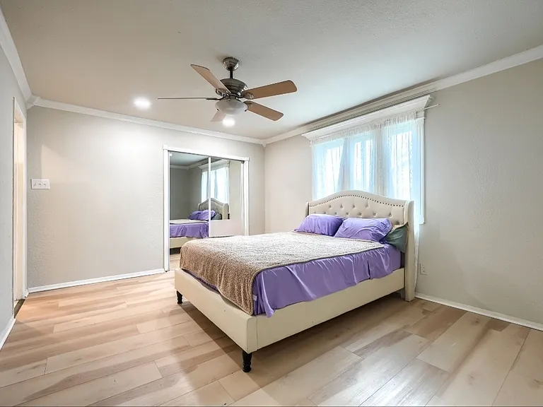 1273 Valencia Ln — Photo 17