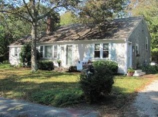 90 N Precinct Rd, Centerville, MA 02632