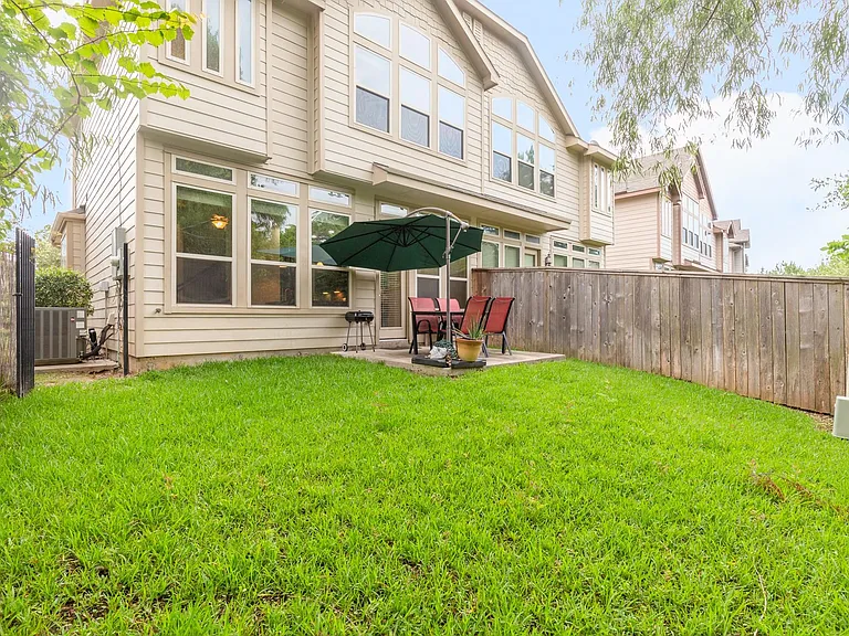87 Aventura Pl — Photo 29
