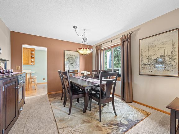 4th image of 6805 Evergreen Ln N