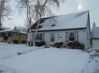 2001 Robin St, West Bend, WI 53090