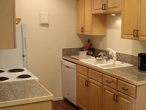 Wood floors, newer cabinets
