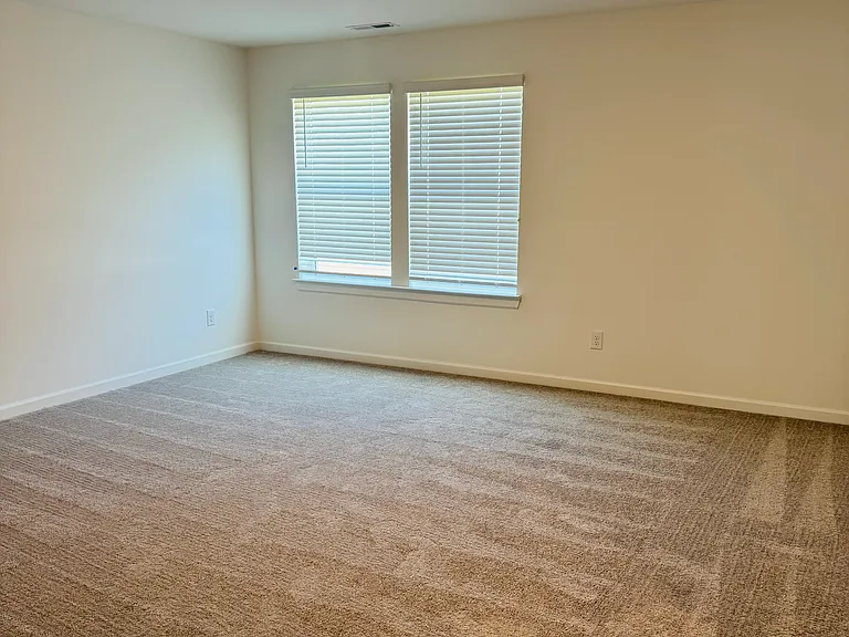 1026 Mourning Cloak Dr — Photo 17