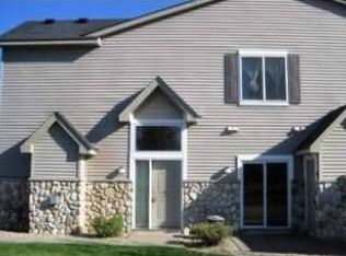 6892 Meadow Grass Ln S, Cottage Grove, MN 55016
