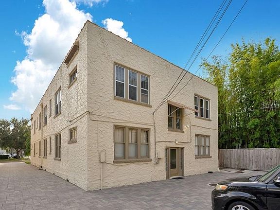 3rd image of 613 E Ridgewood St APT 8