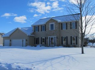 W6139 Shagbark Hickory Ln, MENASHA, WI 54952