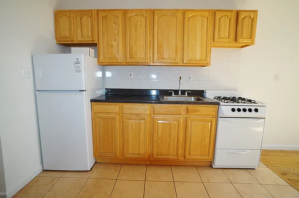 Rented by J Misrahi Realty Corp | media 14
