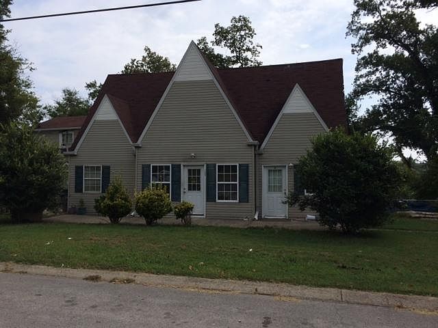 2nd image of 800 Riverside Dr #706-708