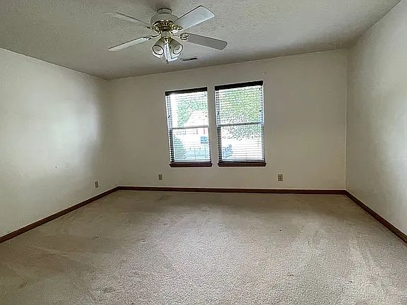 1st image of 100 N Furlong Dr