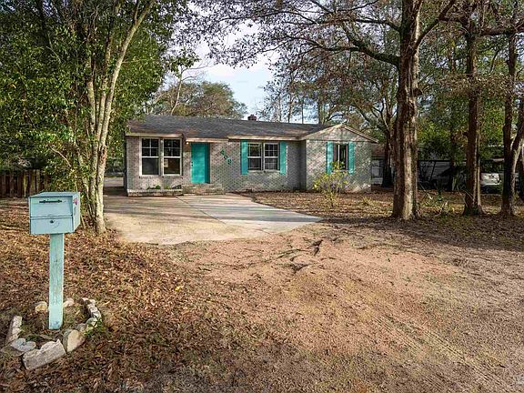 4th image of 409 Frisco Rd