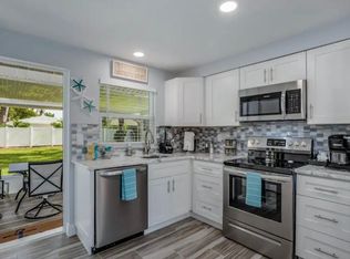 785 95th Ave N, Naples, FL 34108