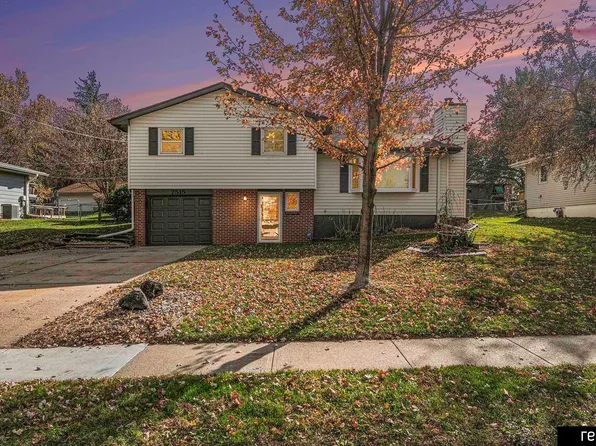 7515 Mary St, Omaha, NE 68122