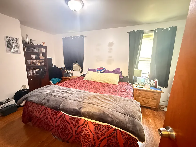 1010 Green St #2 — Photo 6