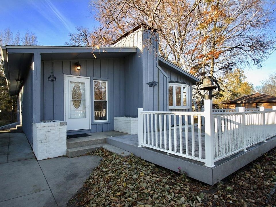 1st image of 3608 S Glenwood Dr