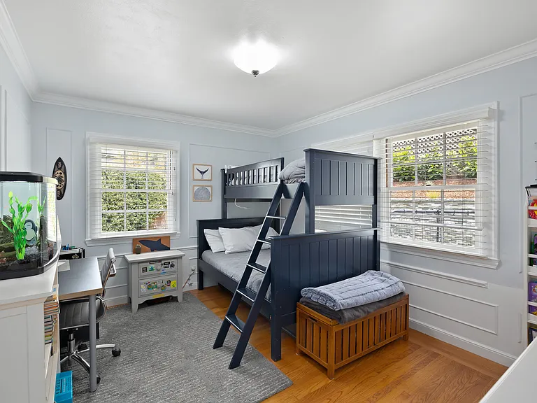 406 Edgewood Rd — Photo 8