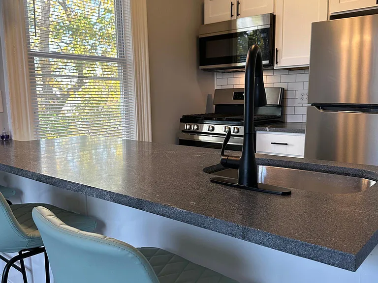 403 Oak St #3 — Photo 22
