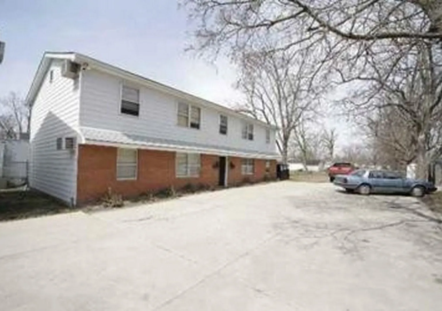 2824 E Memorial Dr — Photo 1