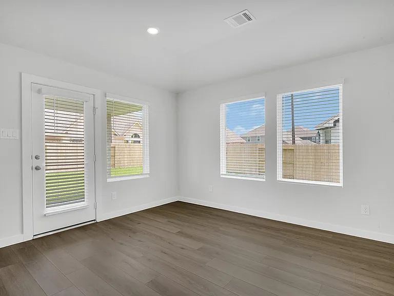 2634 Chivalry Ln — Photo 18