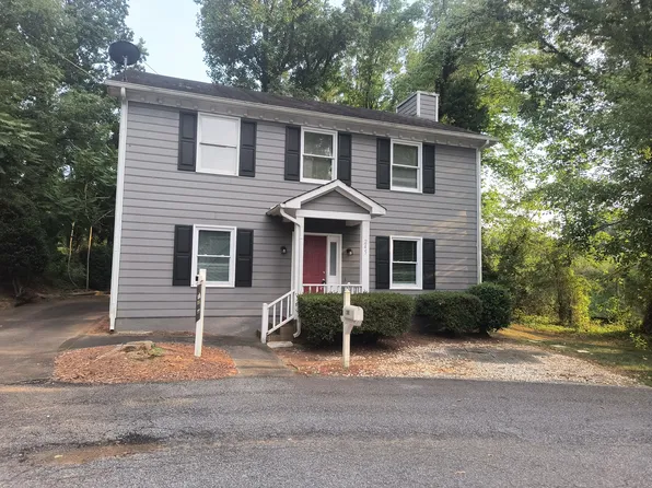 245 Guinevere Ct, Winston Salem, NC 27104