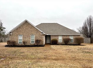 1347 Middle School St, Medina, TN 38355