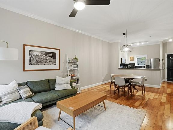 5th image of 1635 Briarcliff Rd NE APT 15