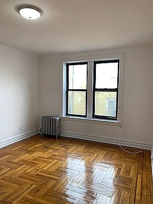 3rd image of 2555 32nd St APT 11