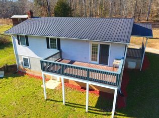 389 Bethlehem Church Rd, Donalds, SC 29639