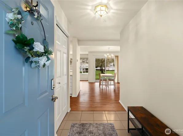 2051 S 368th Place #808, Federal Way, WA 98003