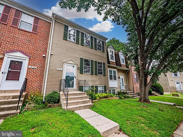 19106 Cherry Bend Dr, Germantown, MD 20874