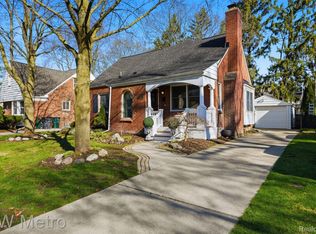 1936 Dorothea Rd, Berkley, MI 48072