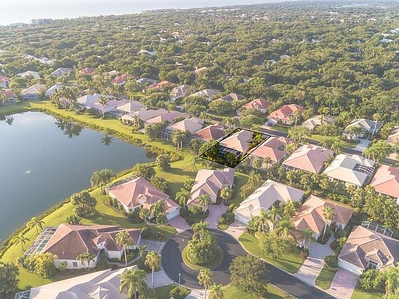 2nd image of 902 Island Club Sq