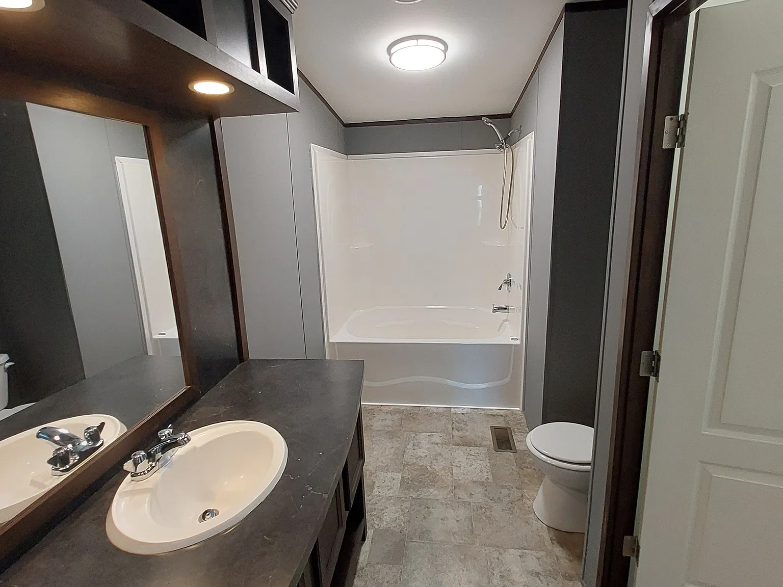 5900 Draper St Wolcott NY — Photo 4
