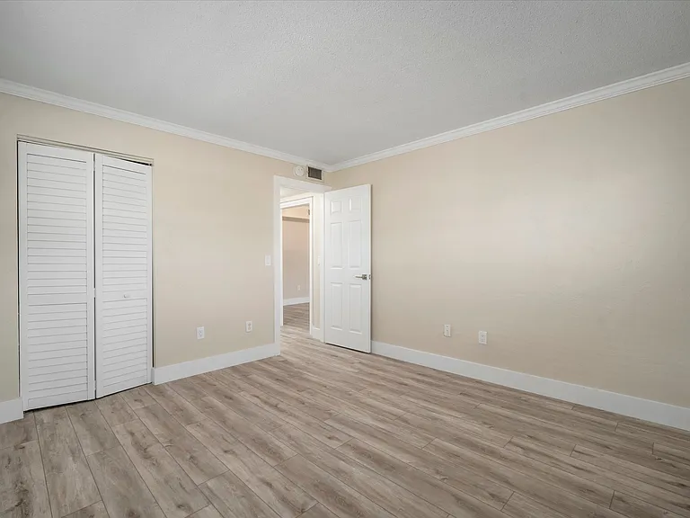 4533 Overlook Dr NE #B — Photo 22