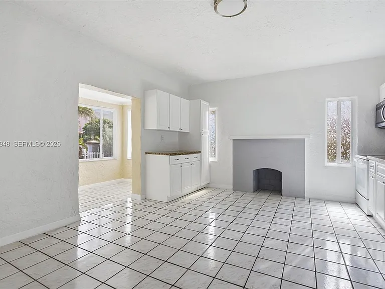 1745 SW 17th St #2 — Photo 9