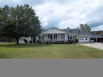 1st image of 19 Hagen Dr