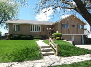 1512 Hiawatha Trl, Sioux City, IA 51104