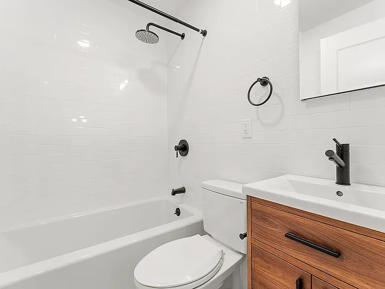 1265 Herkimer St #2A — Photo 8