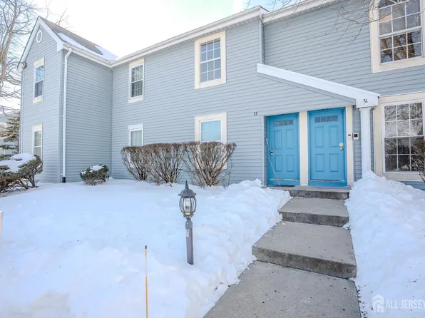 32 Tanglewood Ct, Monmouth Junction, NJ 08852