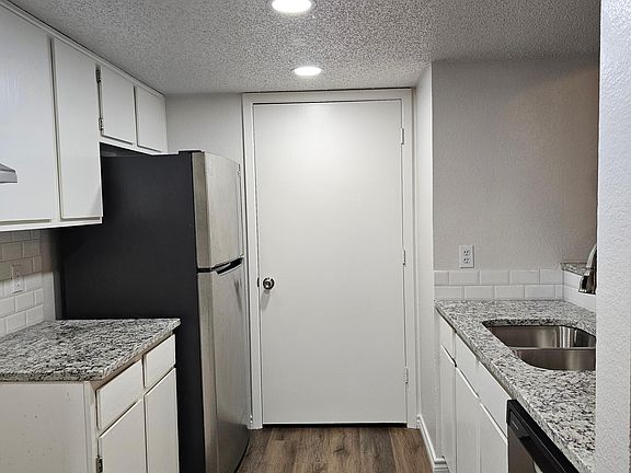 5th image of 4616 Timber Run Dr