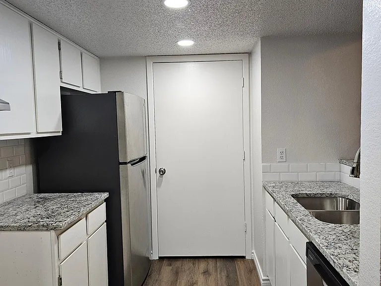 4616 Timber Run Dr — Photo 5